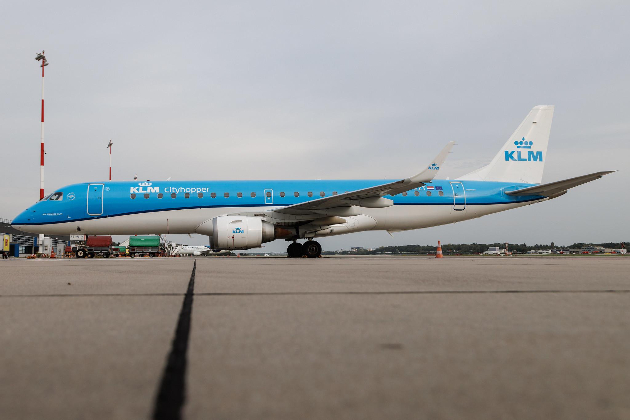 Hamburg Airport: KLM (KL / KLM) | Operator: KLM Cityhopper | Embraer E190STD E190 | PH-EZT | MSN 19000519