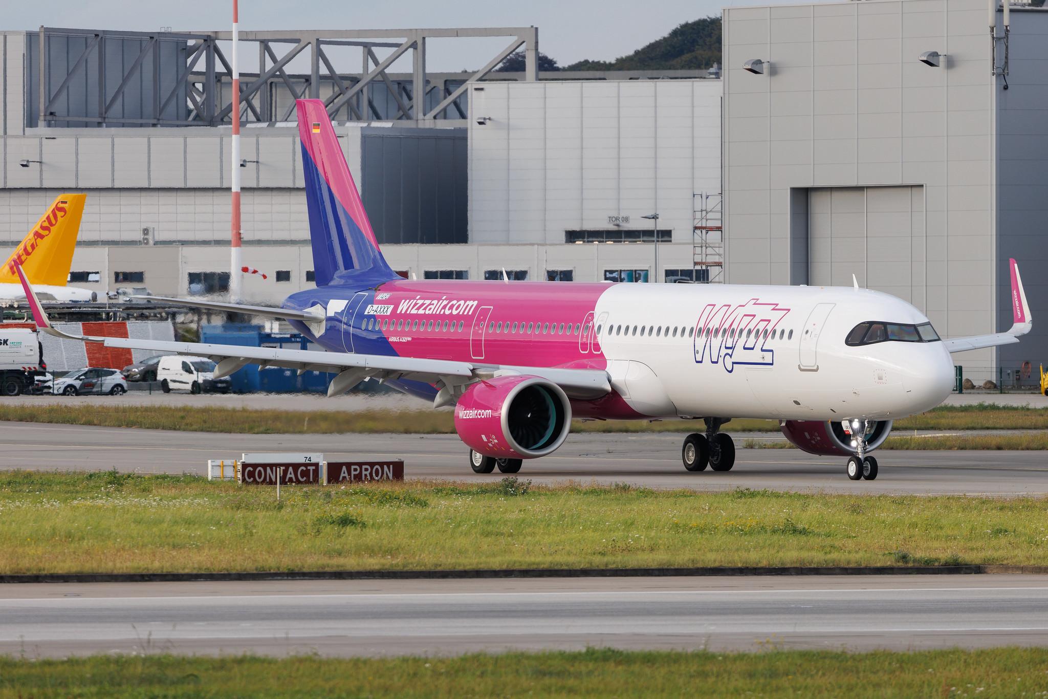 Hamburg Finkenwerder: Wizz Air UK (W9 / WUK) | Airbus A321-271NX A21N | D-AXXX | G-WUKV | MSN 11492