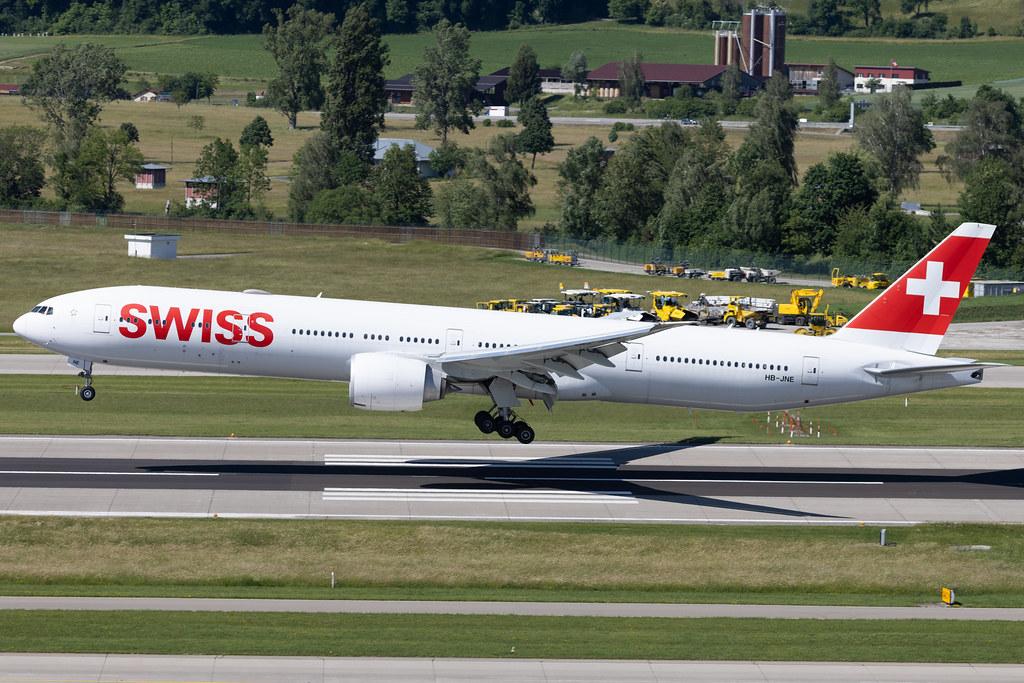 Flughafen Zürich: Swiss (LX / SWR) | Boeing 777-3DE(ER) B77W | HB-JNE | MSN 44586