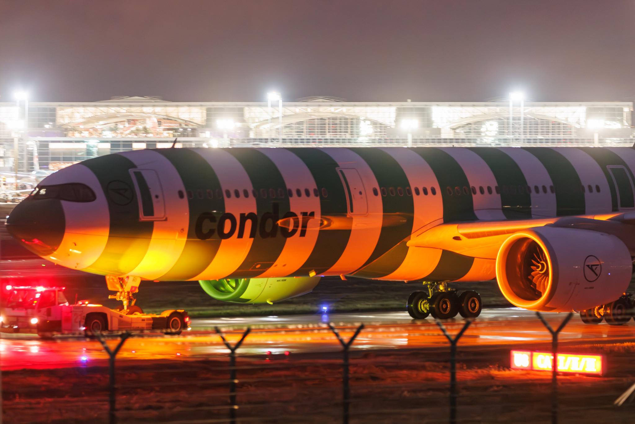 Frankfurt Airport: Condor (DE / CFG) | Airbus A330-941 A339 | D-ANRI | MSN 2026