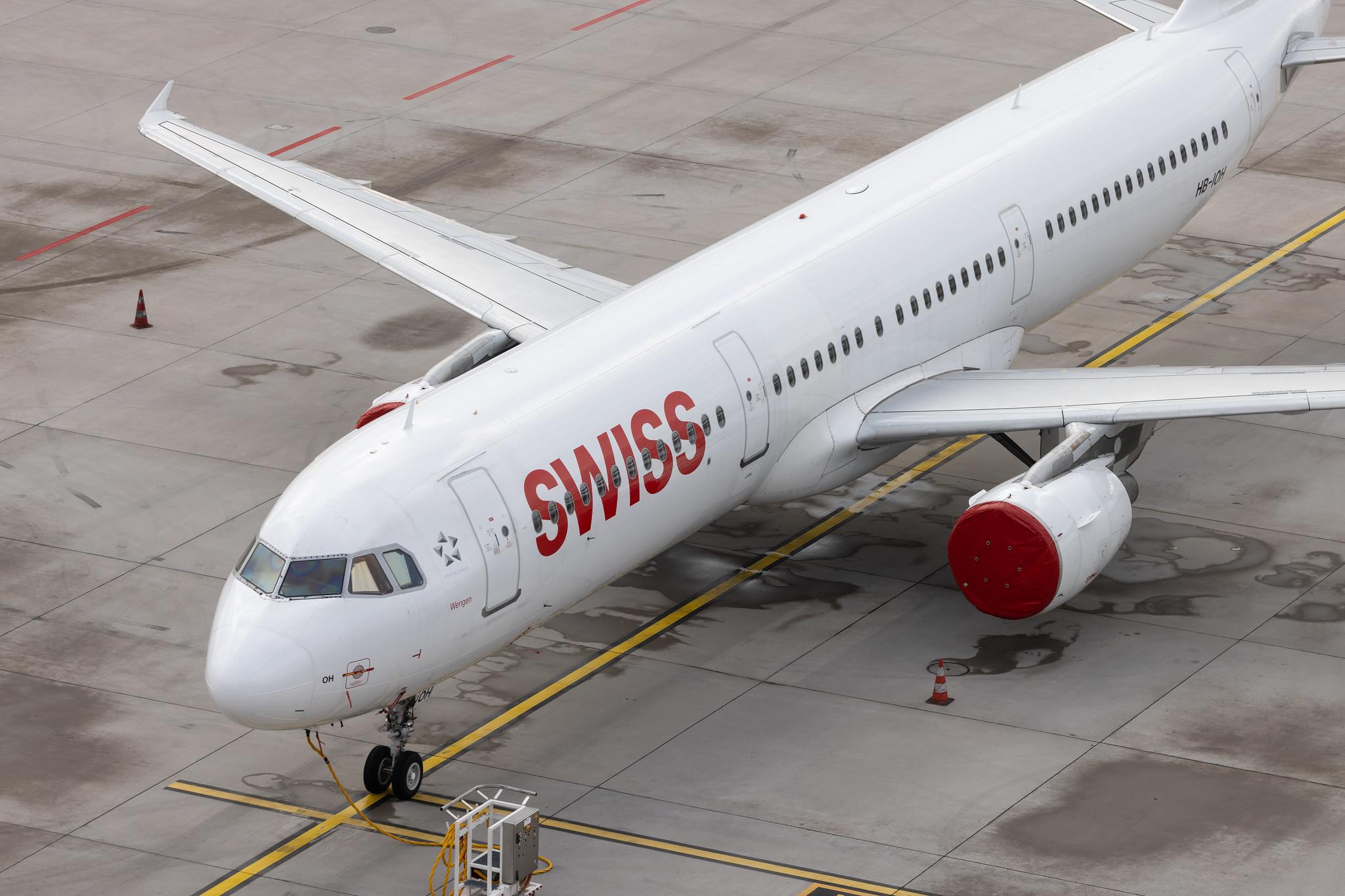 Flughafen Zürich: Swiss (LX / SWR) | Airbus A321-111 A321 | HB-IOH | MSN 0664