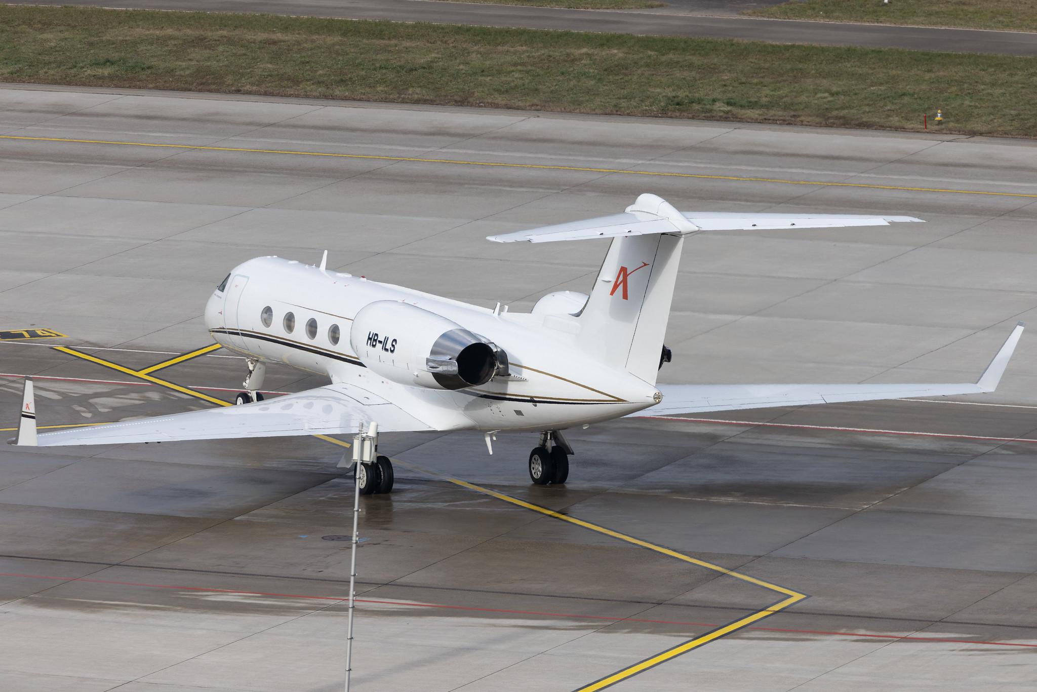 Flughafen Zürich: Air Hamburg (/ AHO) | Dassault Falcon 7X FA7X | D-ATON | MSN 124
