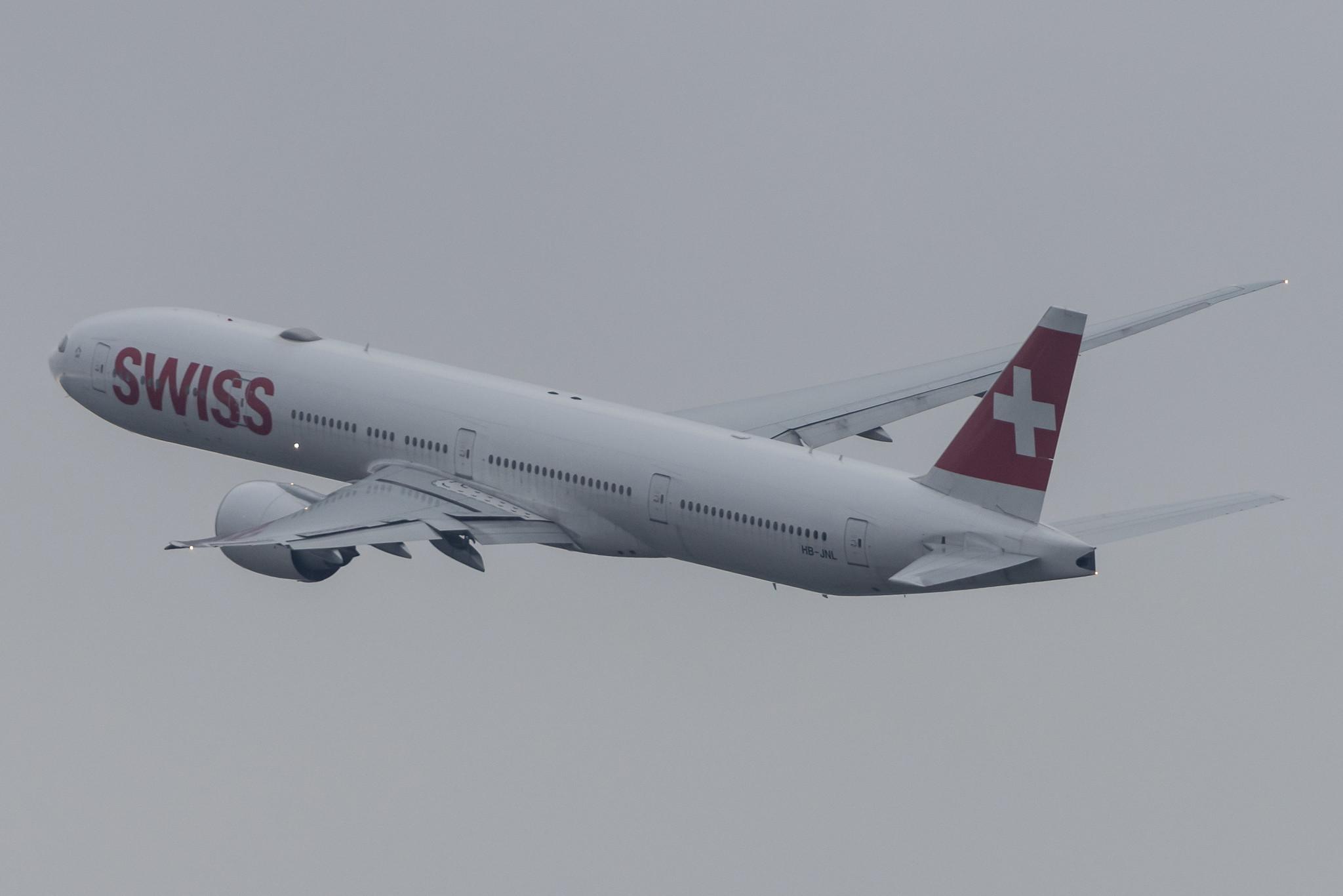 Flughafen Zürich: Swiss (LX / SWR) |  Boeing 777-300(ER) B77W | HB-JNL | MSN 66092