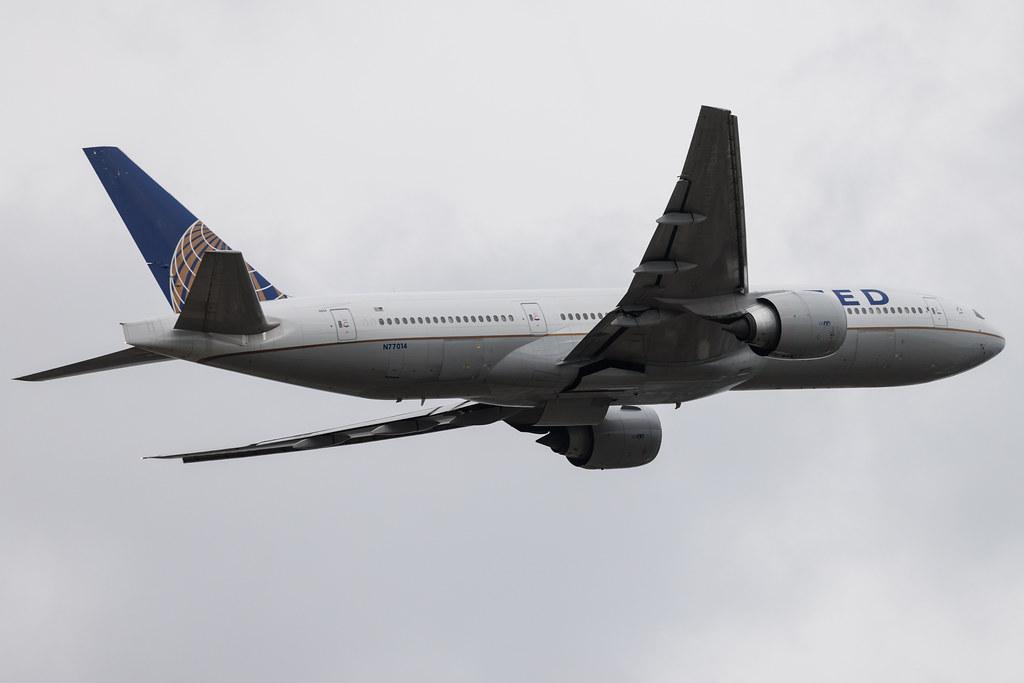 London Heathrow: United Airlines (UA / UAL) | Boeing 777-224(ER) B772 | N77014 | MSN 29862