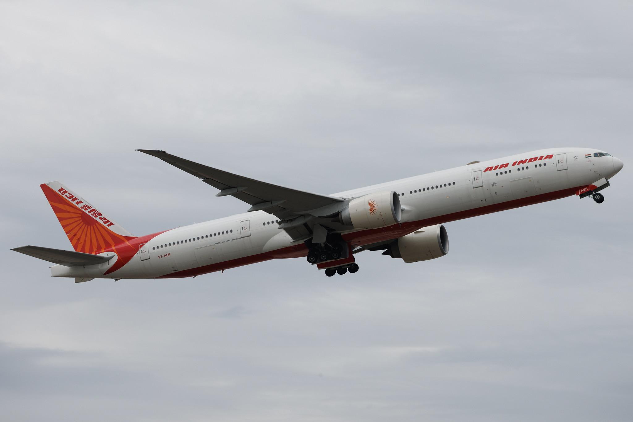 London Heathrow: Air India (AI / AIC) | Boeing 777-3FX(ER) B77W | VT-AER | MSN 41701