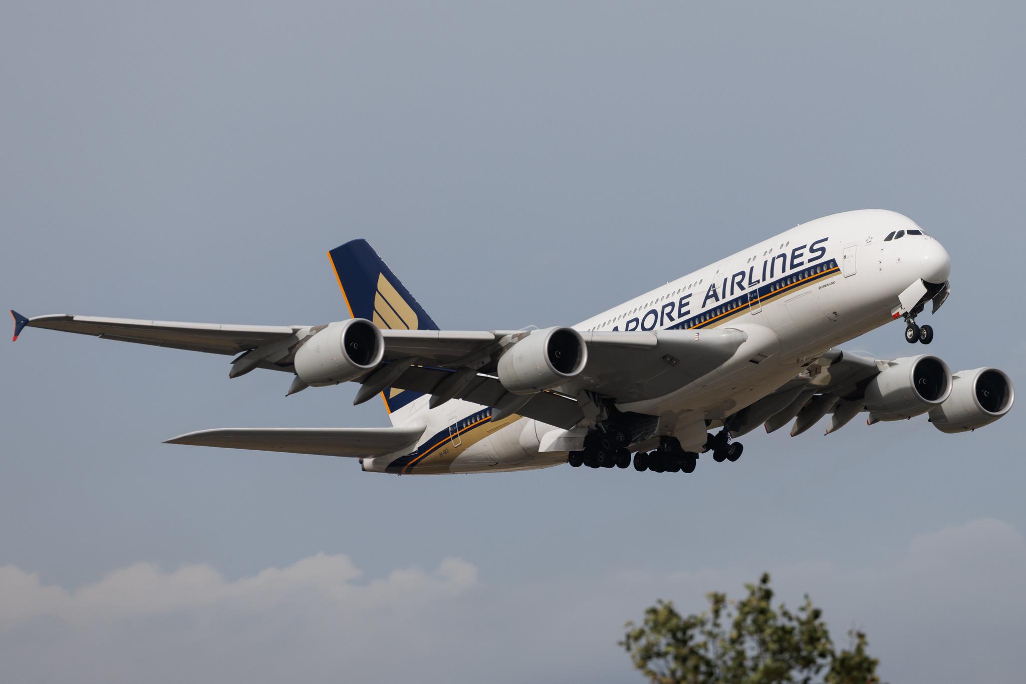 London Heathrow: Singapore Airlines (SQ / SIA) | Airbus A380-841 A388 | 9V-SKZ | MSN 255