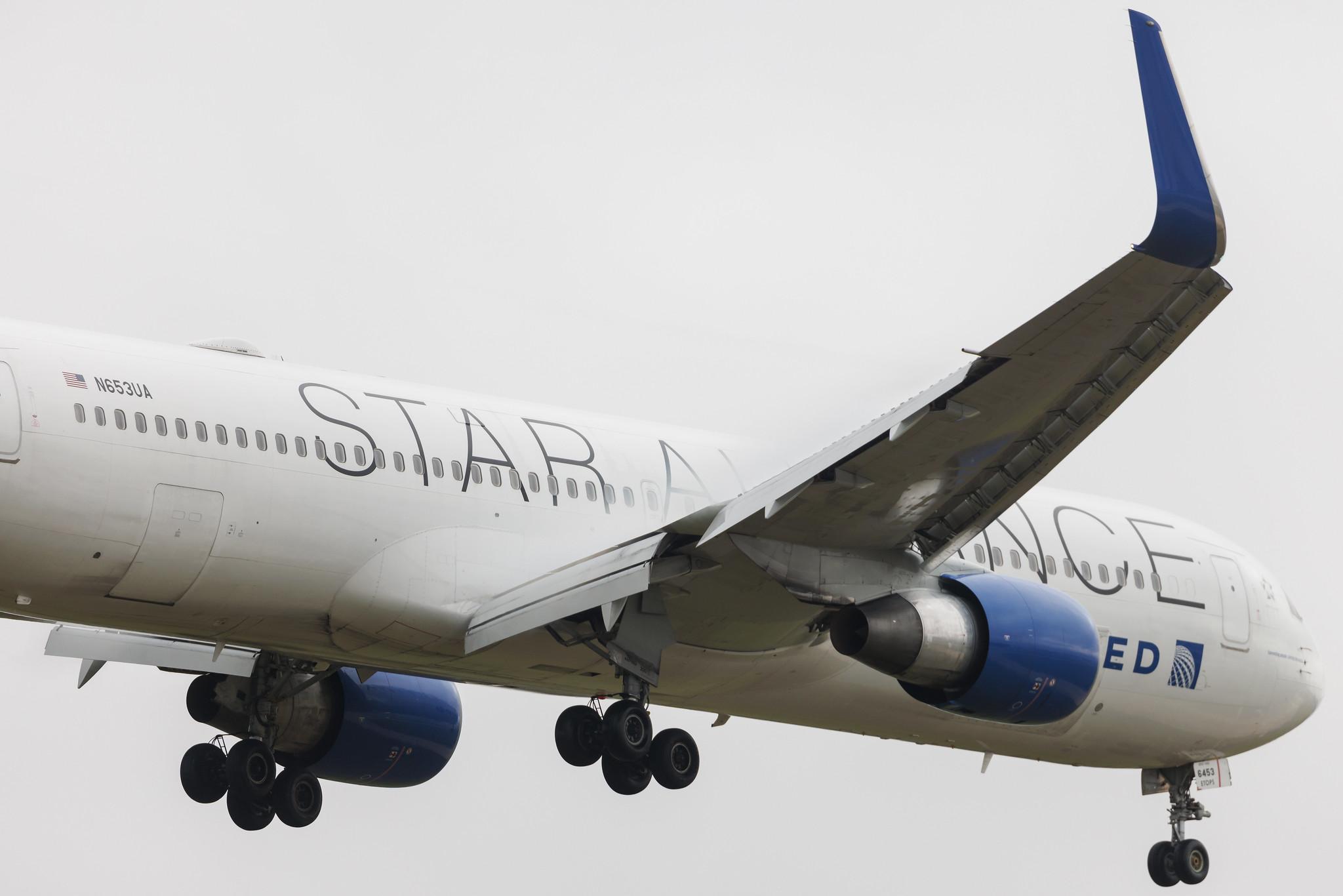 London Heathrow: United Airlines (UA / UAL) | Livery: Star Alliance livery | Boeing 767-322(ER) B763 | N653UA | MSN 25391