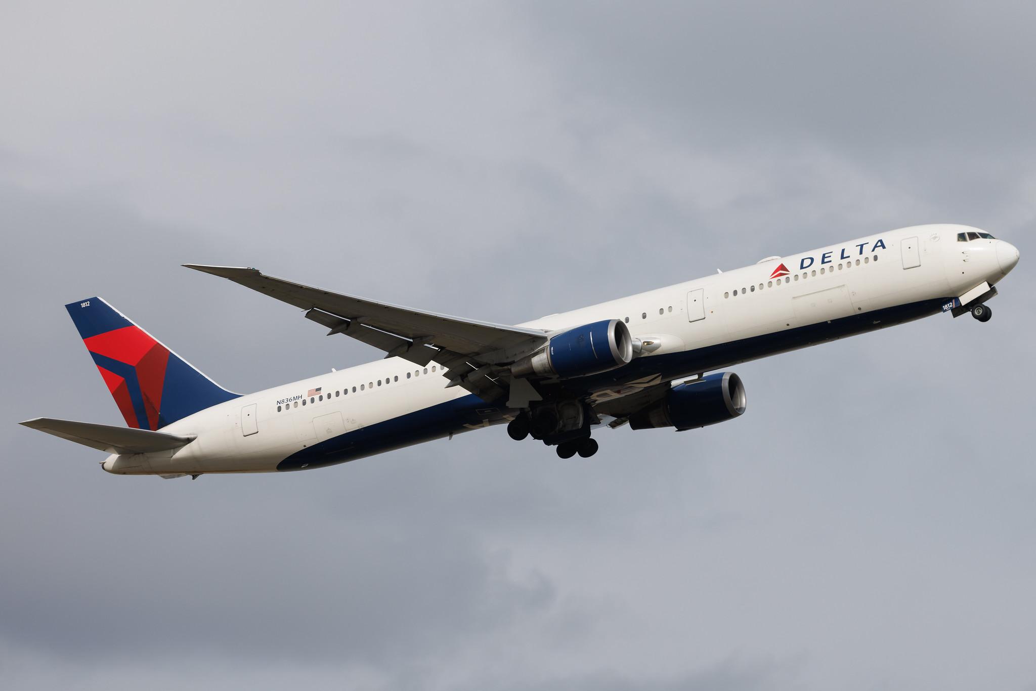 London Heathrow: Delta Air Lines (DL / DAL) | Boeing 767-432(ER) B764 | N836MH | MSN 29709