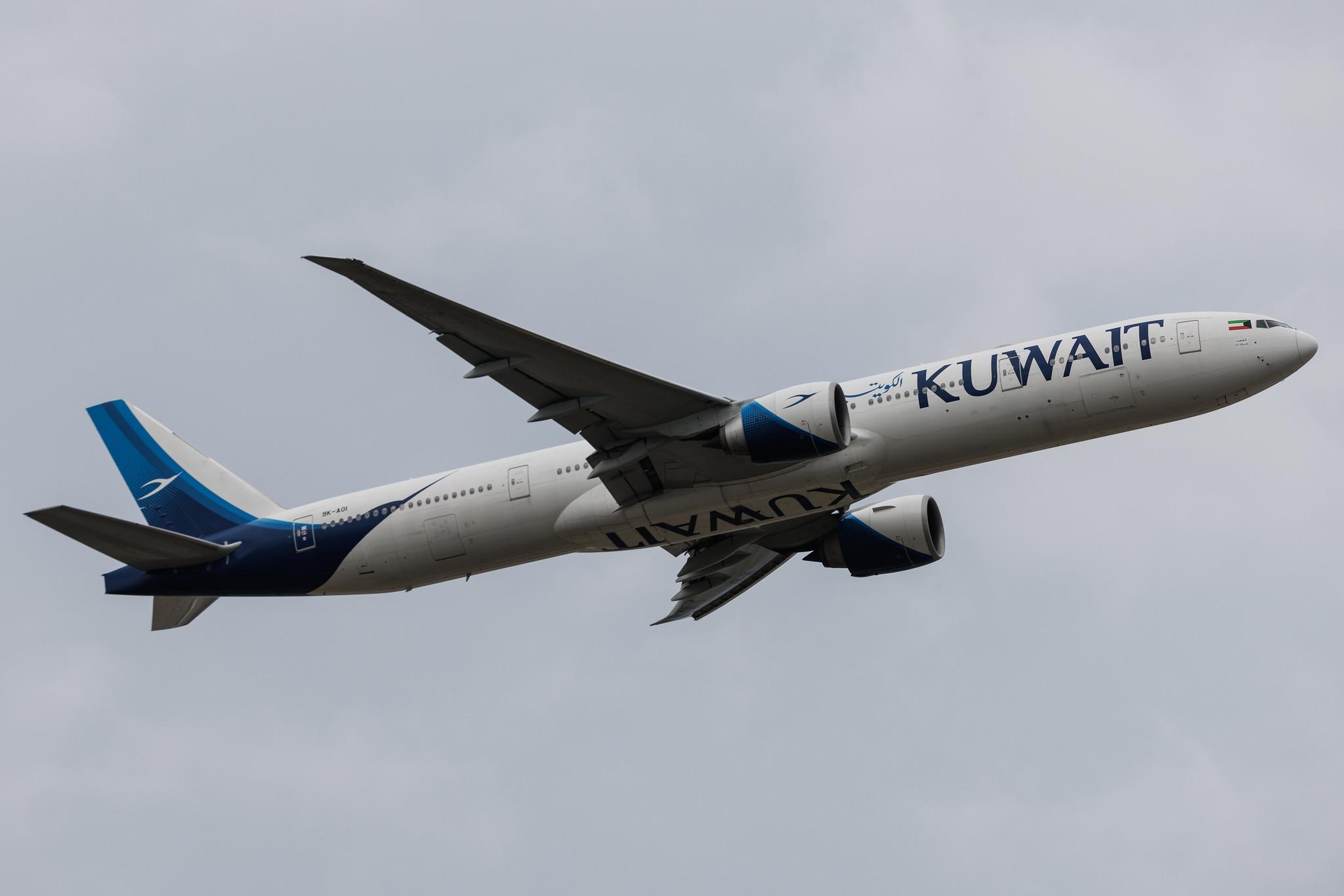 London Heathrow: Kuwait Airways (KU / KAC) | Boeing 777-369(ER) B77W | 9K-AOI | MSN 62566