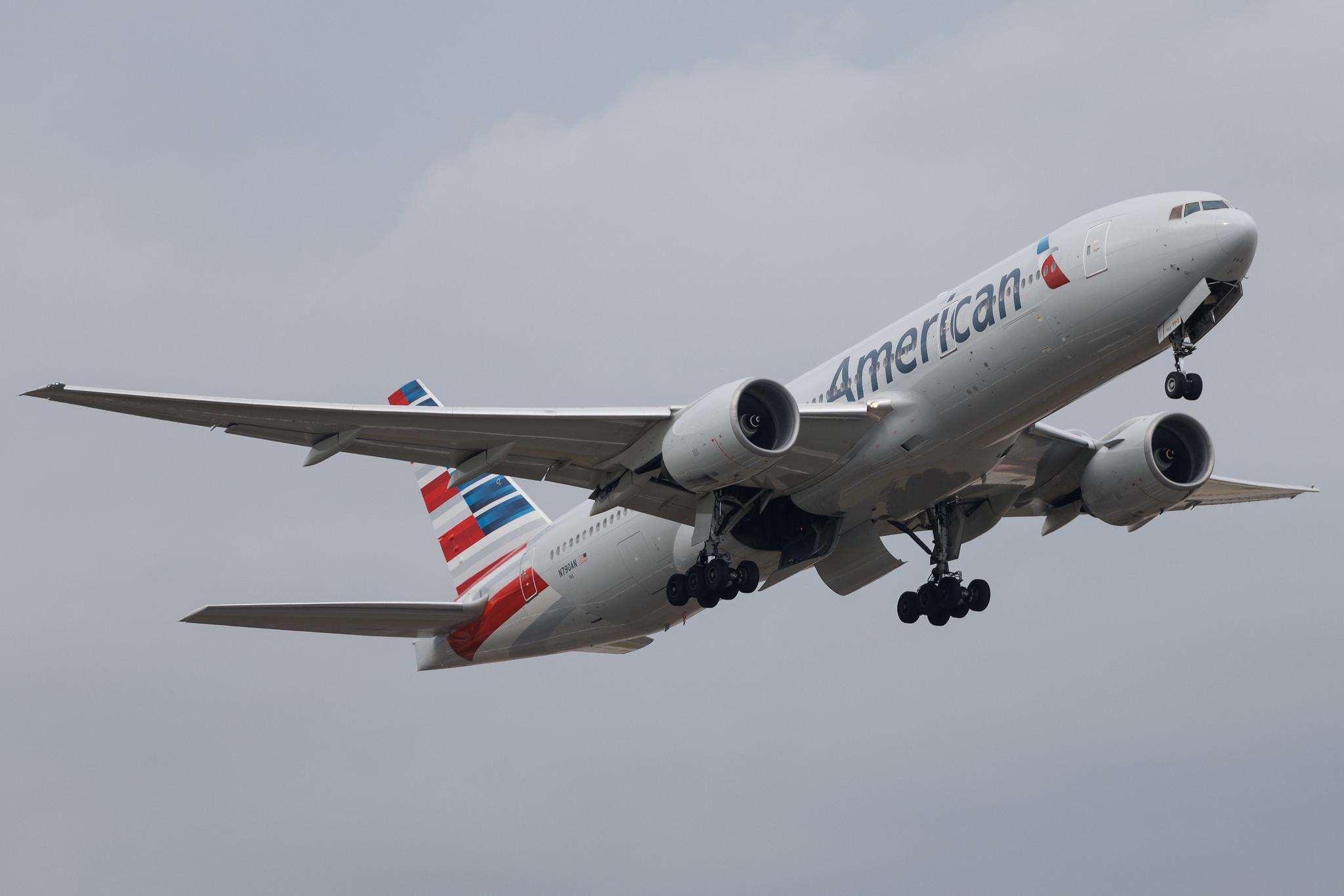 London Heathrow: American Airlines (AA / AAL) | Boeing 777-223(ER) B772 | N790AN | MSN 30251