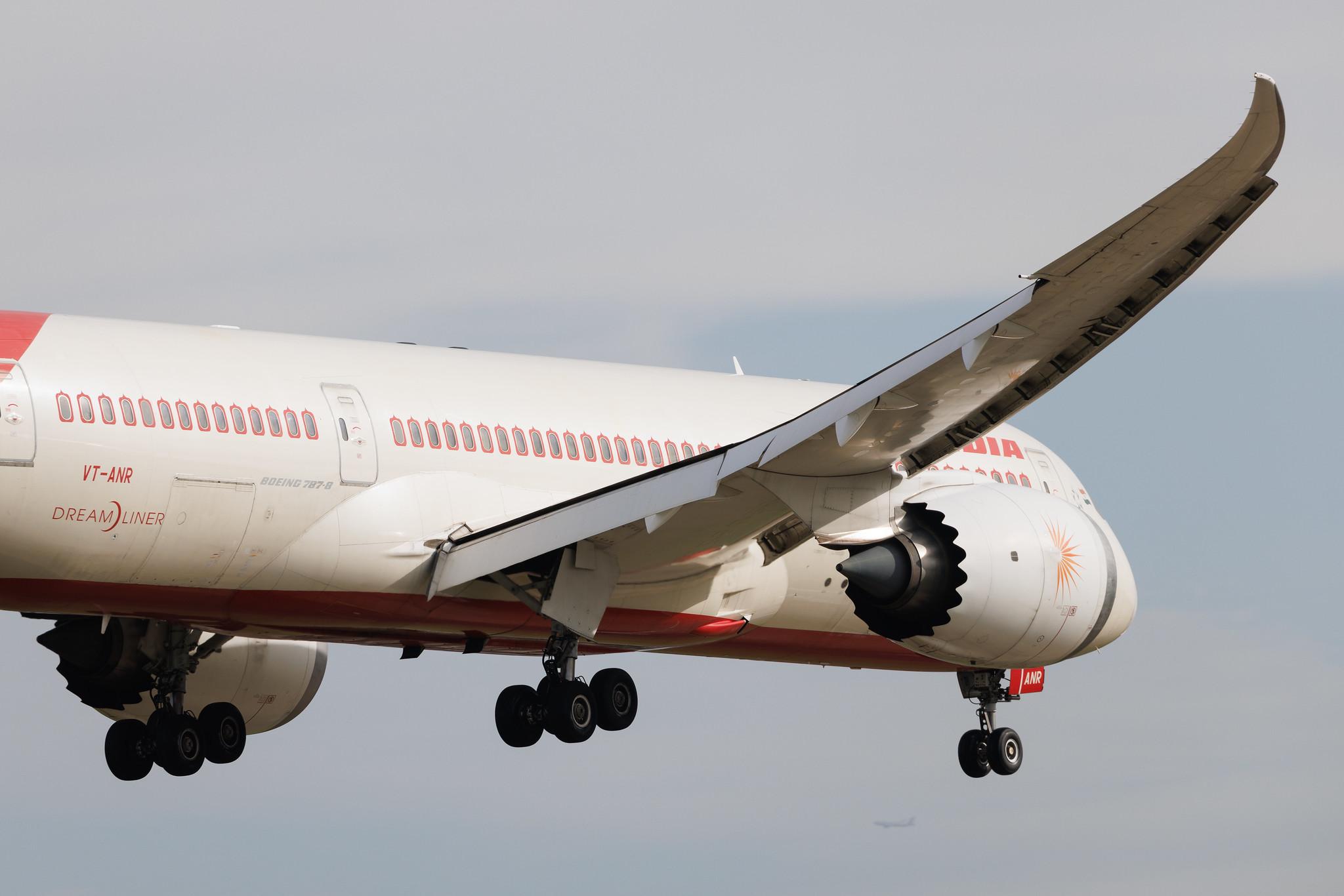 London Heathrow: Air India (AI / AIC) | Boeing 787-8 Dreamliner B788 | VT-ANR | MSN 36289