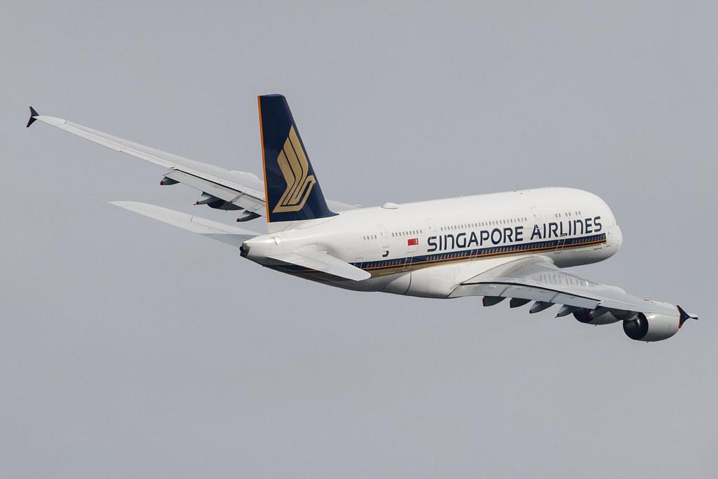 London Heathrow: Singapore Airlines (SQ / SIA) | Airbus A380-841 A388 | 9V-SKZ | MSN 255