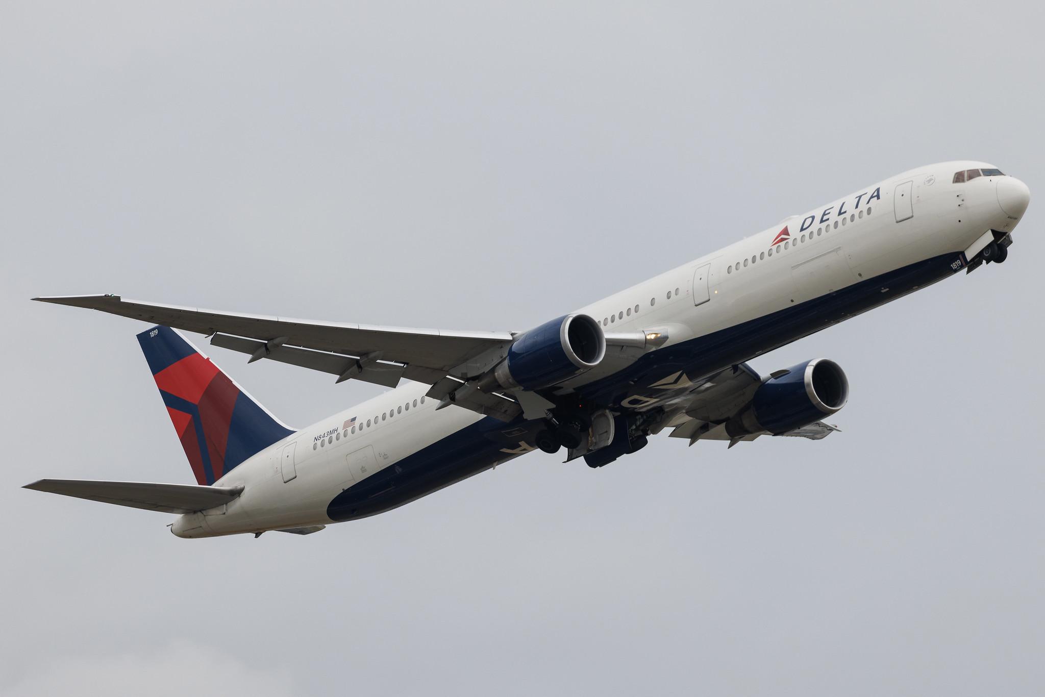 London Heathrow: Delta Air Lines (DL / DAL) | Boeing 767-432(ER) B764 | N843MH | MSN 29716
