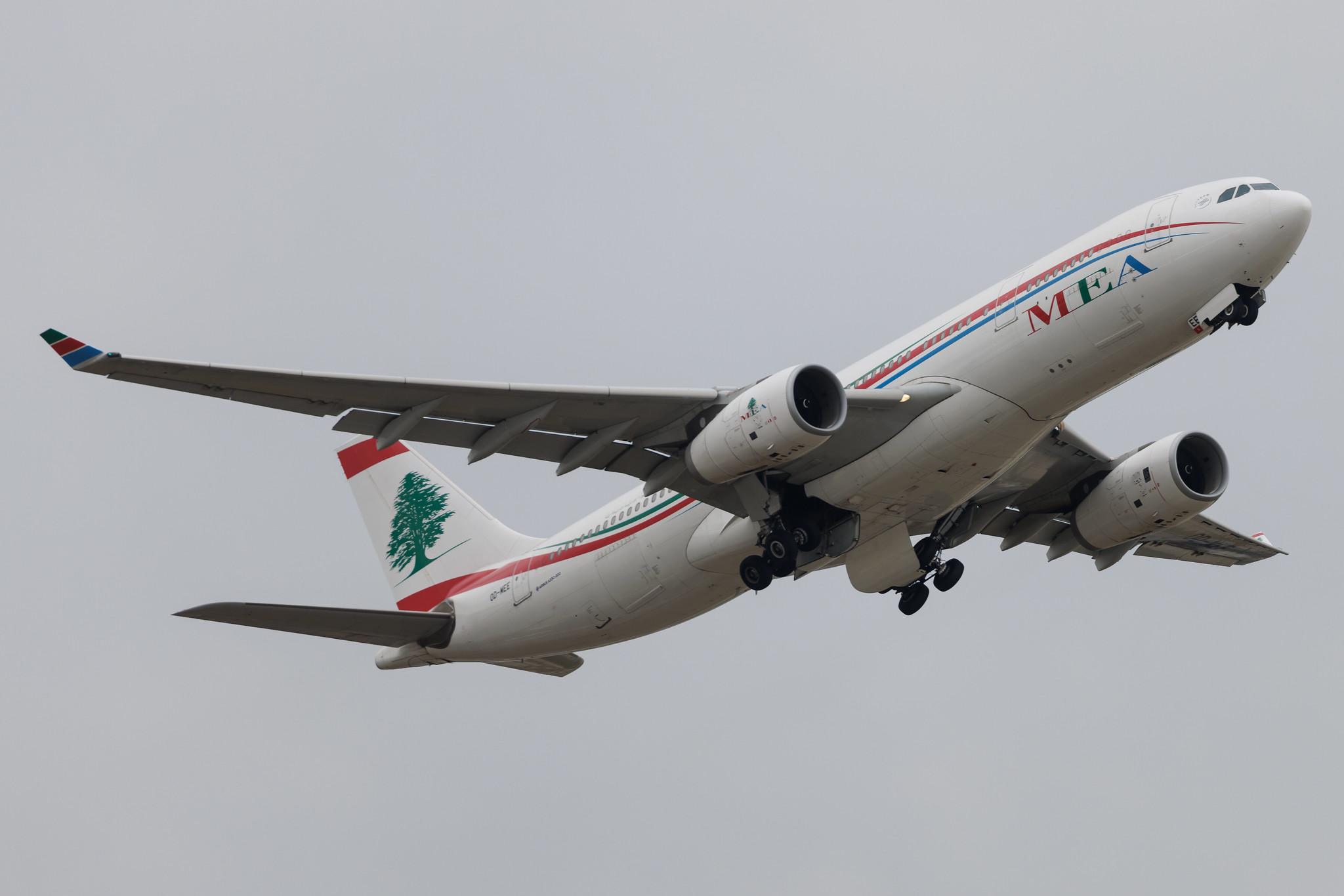 London Heathrow: MEA (ME / MEA) | Airbus A330-243 A332 | OD-MEE | MSN 1725