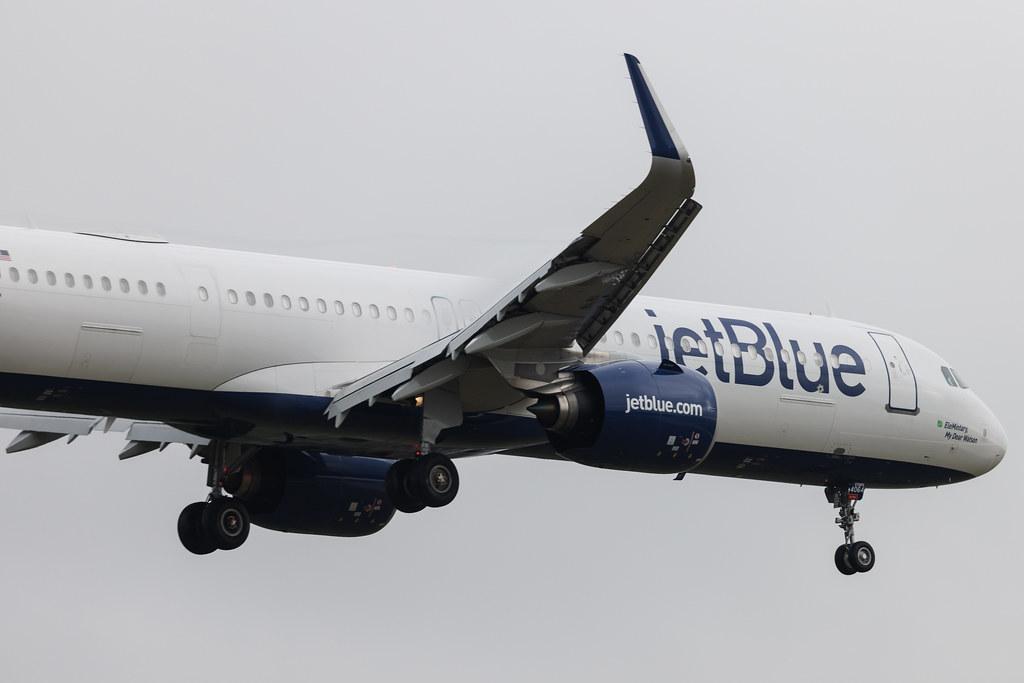 London Heathrow: JetBlue Airways (B6 / JBU) | Airbus A321-271NX A21N | N4064J | MSN 10861