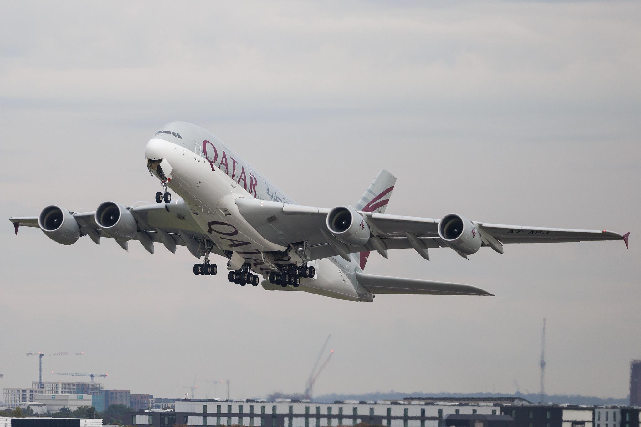 London Heathrow: Qatar Airways (QR / QTR) | Airbus A380-861 A388 | A7-APJ | MSN 254