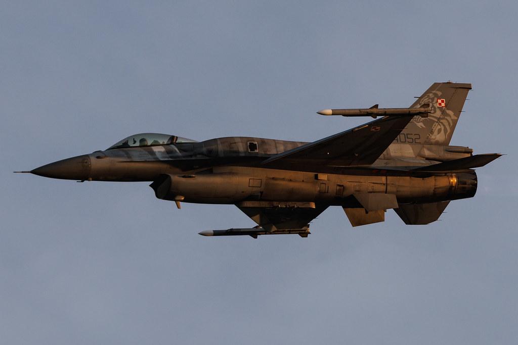 AIR SHOW Radom: Polish Air Force (/ PLF) | General Dynamics F-16C Fighting Falcon F16 | 4052 | MSN JC-13