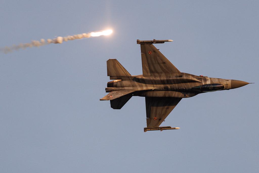 AIR SHOW Radom: Polish Air Force (/ PLF) | General Dynamics F-16C Fighting Falcon F16 | 4052 | MSN JC-13