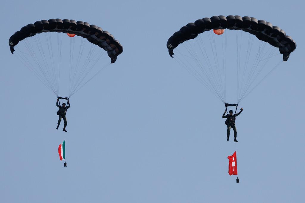 AIR SHOW Radom: Fallschirmspringer