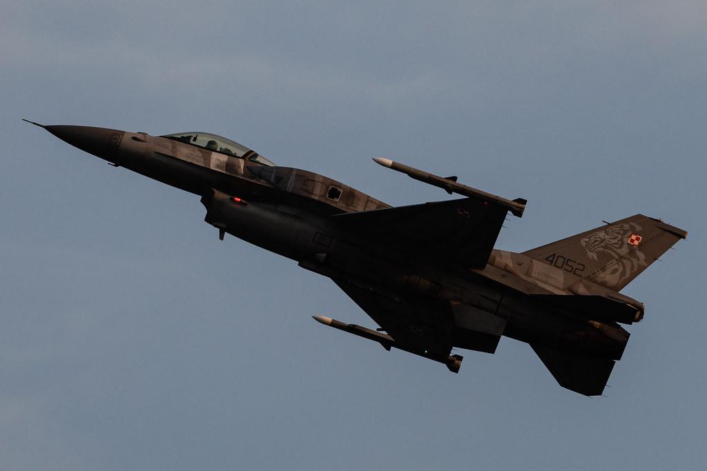 AIR SHOW Radom: Polish Air Force (/ PLF) | General Dynamics F-16C Fighting Falcon F16 | 4052 | MSN JC-13