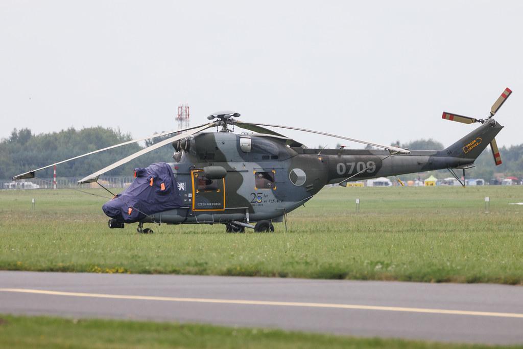 AIR SHOW Radom: Czech Air Force (/ CEF) | PZL-Swidnik W-3A Sokol | 0709 | MSN 370709