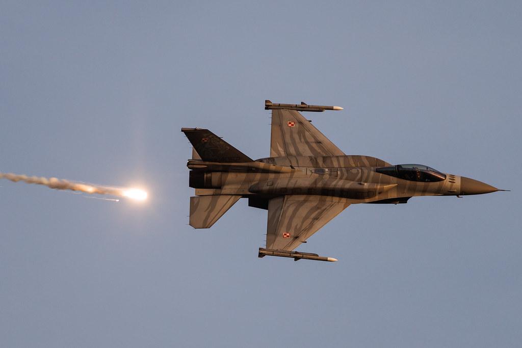 AIR SHOW Radom: Polish Air Force (/ PLF) | General Dynamics F-16C Fighting Falcon F16 | 4052 | MSN JC-13