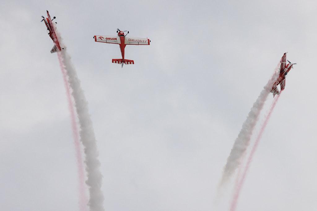 AIR SHOW Radom: Grupa akrobacyjna ?ELAZNY | Zlin 50LS | SP-AUD | MSN 0035