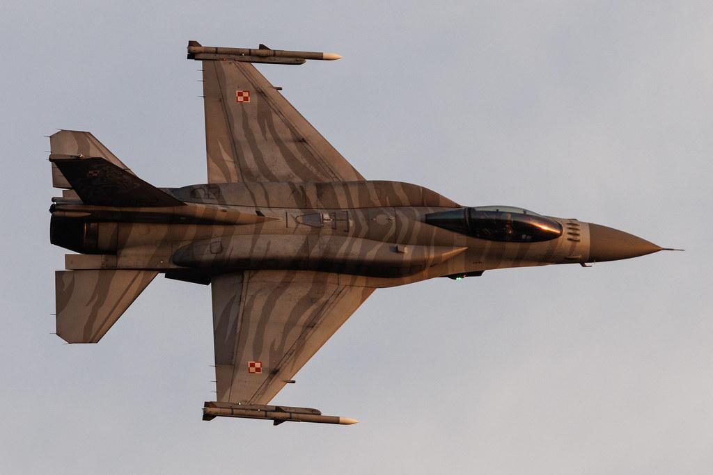 AIR SHOW Radom: Polish Air Force (/ PLF) | General Dynamics F-16C Fighting Falcon F16 | 4052 | MSN JC-13
