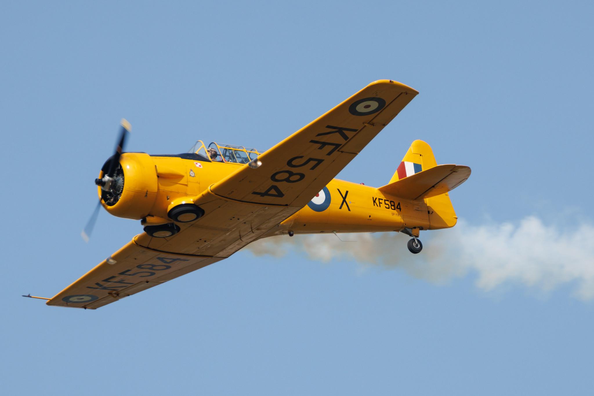AIR SHOW Radom: Private owner | Canadian Car and Foundry T-6 J Harvard Mk.IV | SP-YIX | MSN CCF4-409