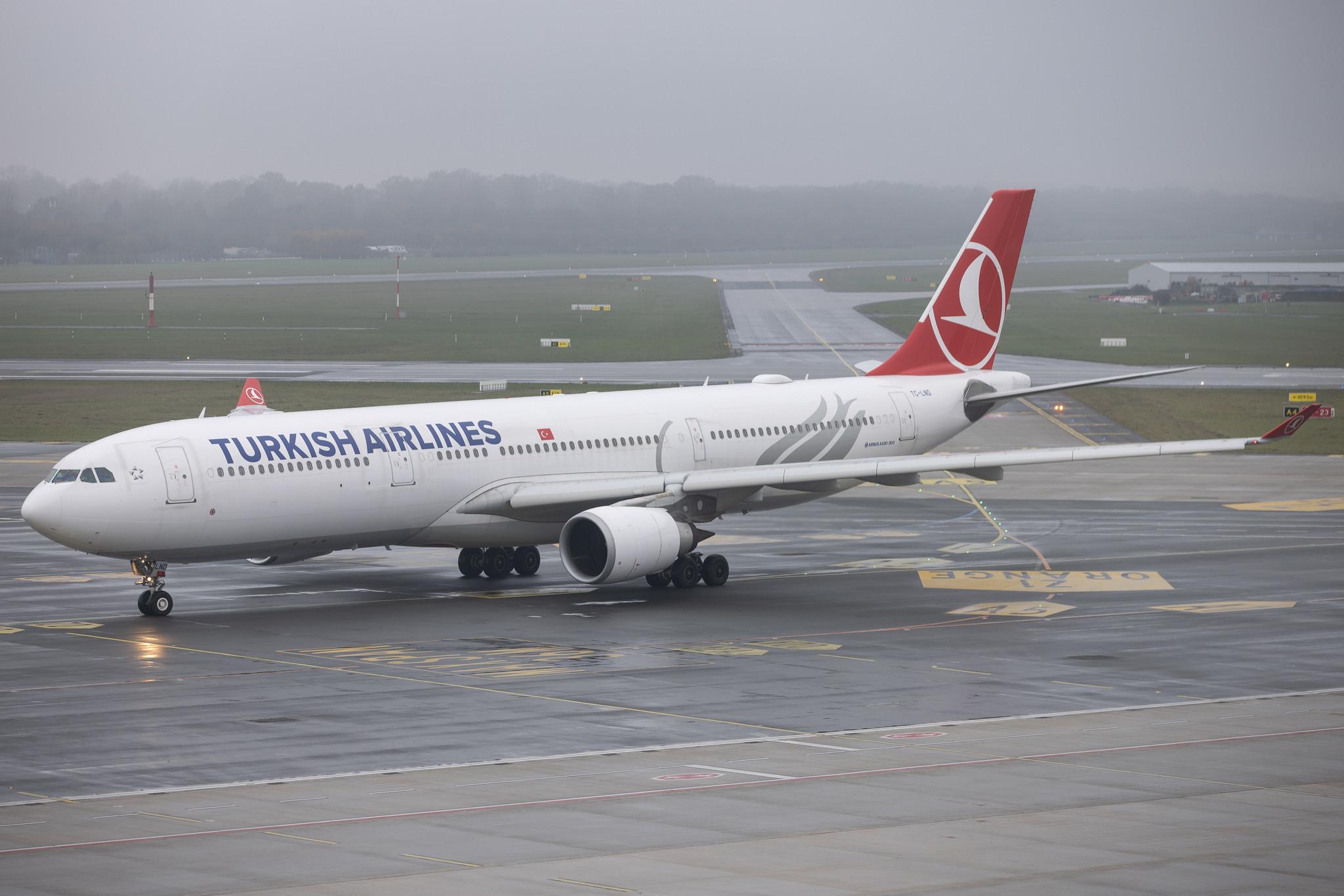 Hamburg Airport: Turkish Airlines (TK / THY) | Airbus A330-303 A333 | TC-LND | MSN 1704