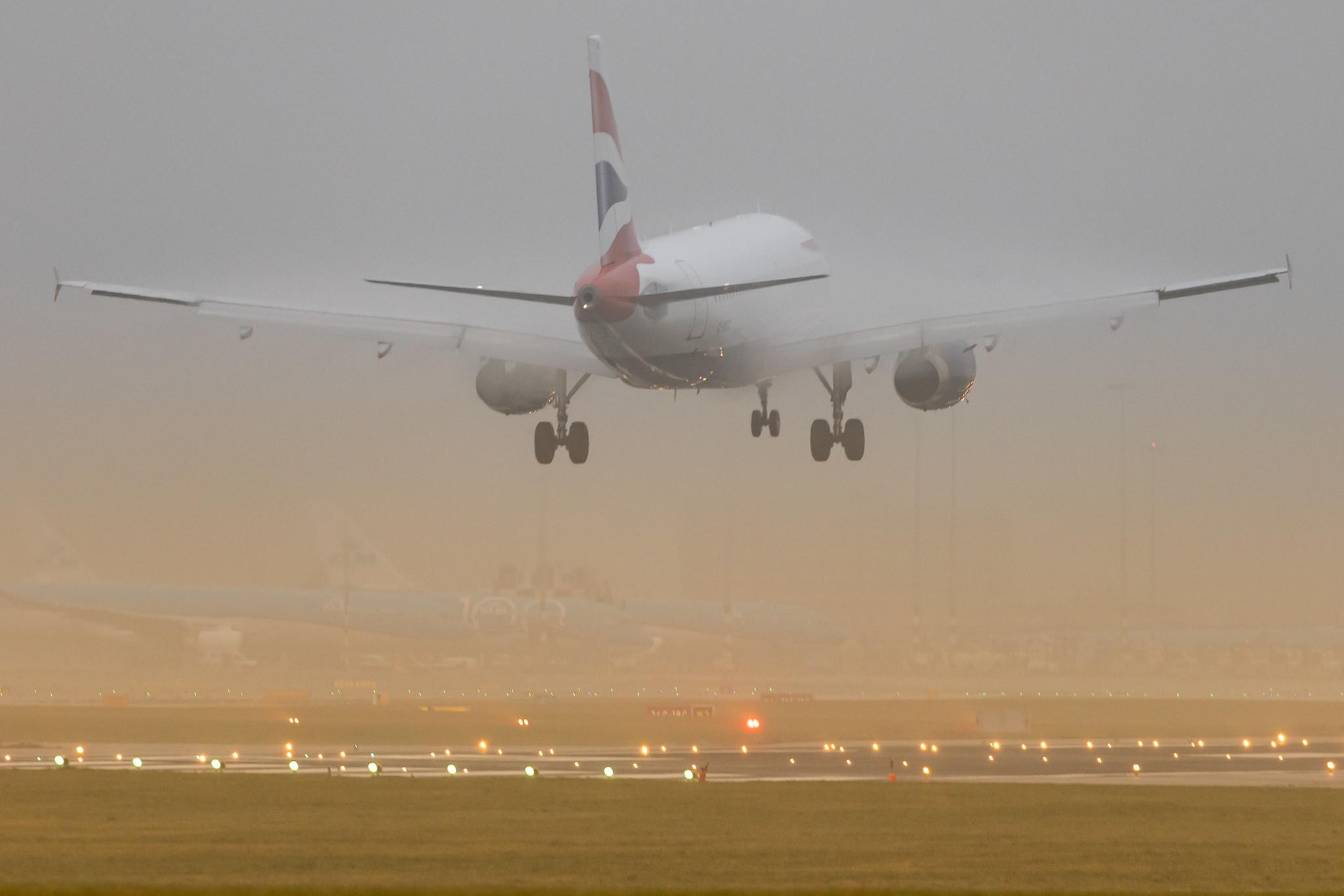 Amsterdam Schiphol: British Airways (BA / BAW) | Airbus A319-131 A319 | G-DBCG | MSN 2694