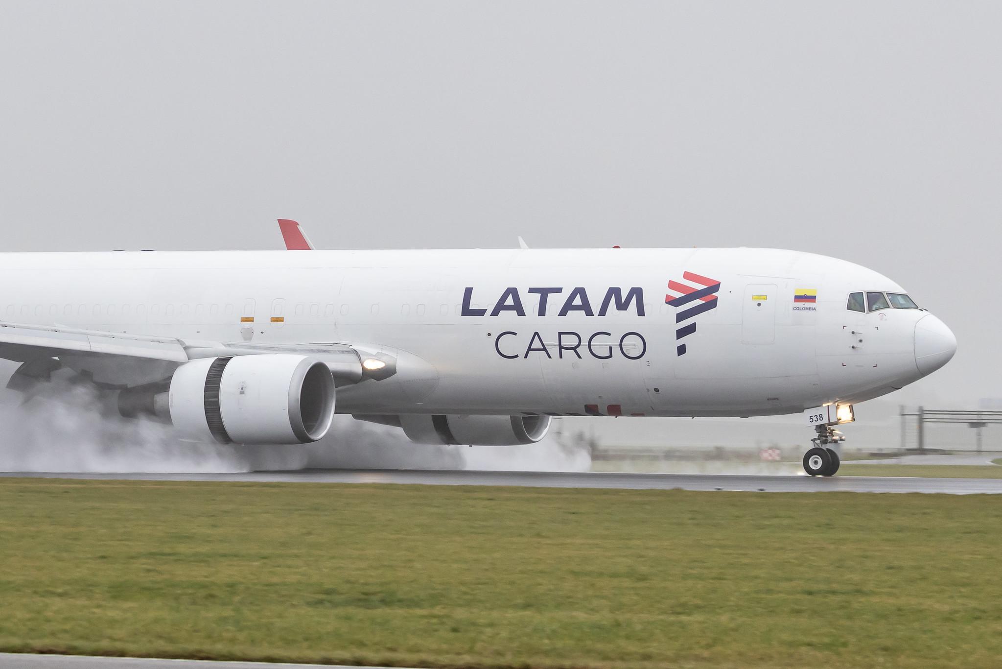 Amsterdam Schiphol: LATAM Cargo (UC / LCO) | Operator: LATAM Cargo Colombia | Boeing 767-316(ER)(BCF) B763 | N538LA | MSN 34628