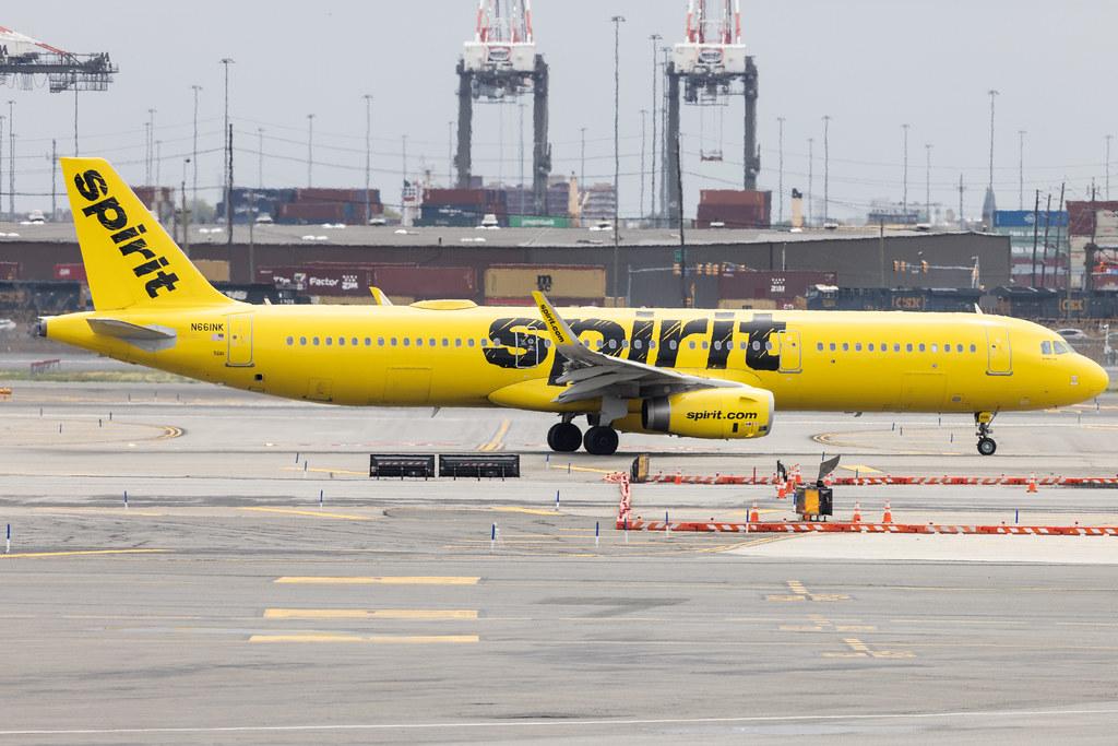 Newark Liberty International Airport: Spirit Airlines (NK / NKS) | Airbus A321-231 A321 | N661NK | MSN 06867