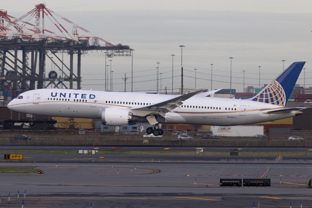 Newark Liberty International Airport: United Airlines (UA / UAL) | Boeing 787-9 Dreamliner B789 | N24974 | MSN 40942