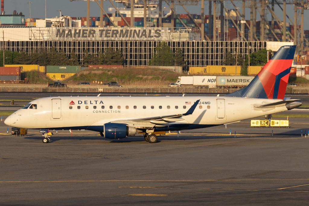 Newark Liberty International Airport: Delta Connection (DL / DAL) | Operator: Republic Airways | Embraer E170SU E170 | N824MD | MSN 17000045
