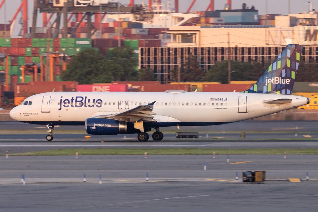 Newark Liberty International Airport: JetBlue Airways (B6 / JBU) | Airbus A320-232 A320 | N588JB | MSN 02201