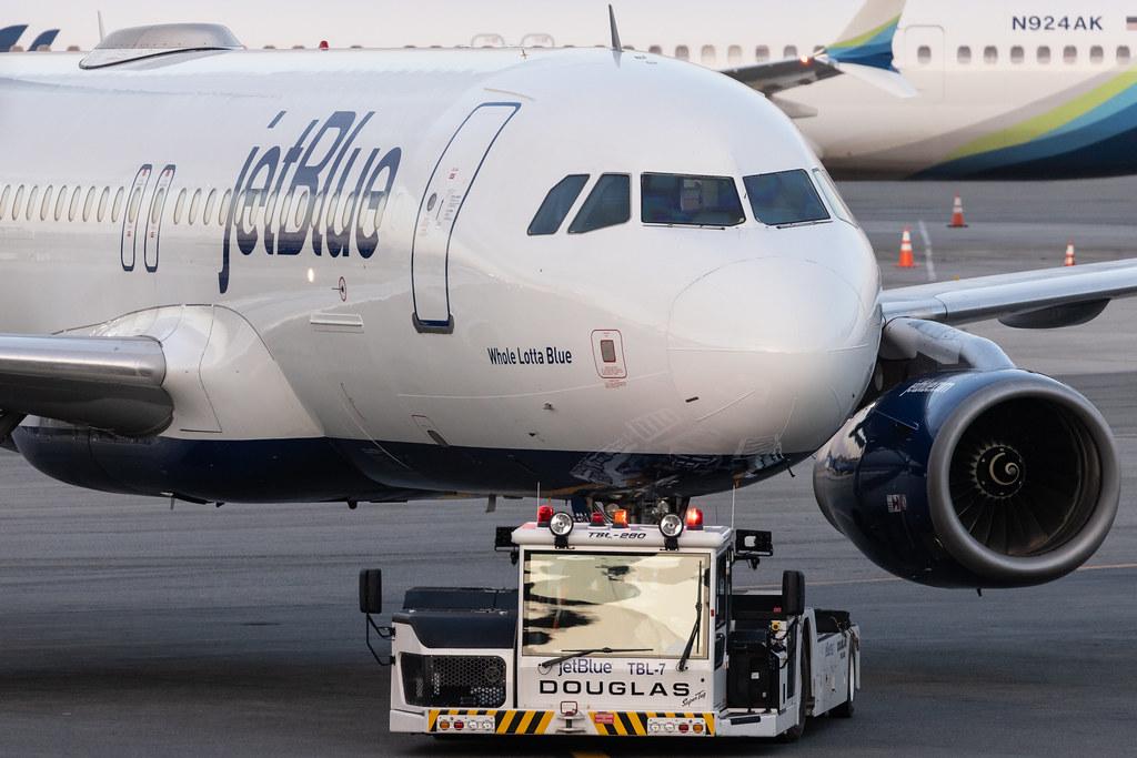 Newark Liberty International Airport: JetBlue Airways (B6 / JBU) | Airbus A320-232 A320 | N594JB | MSN 02284