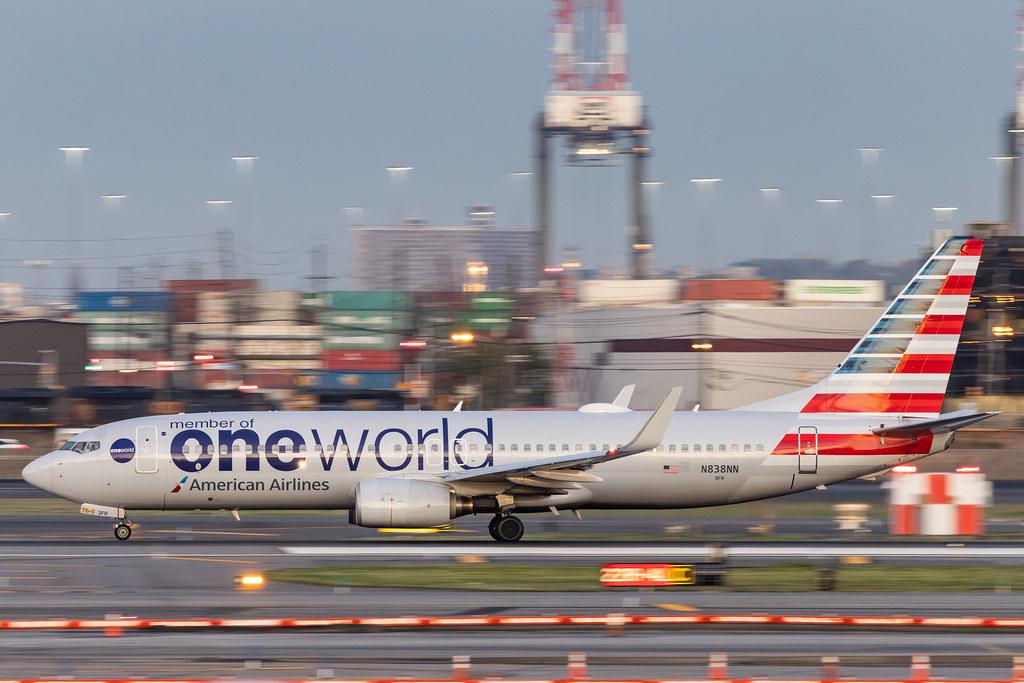 Newark Liberty International Airport: American Airlines (AA / AAL) | Livery: Oneworld Livery | Boeing 737-823 B738 | N838NN | MSN 31097