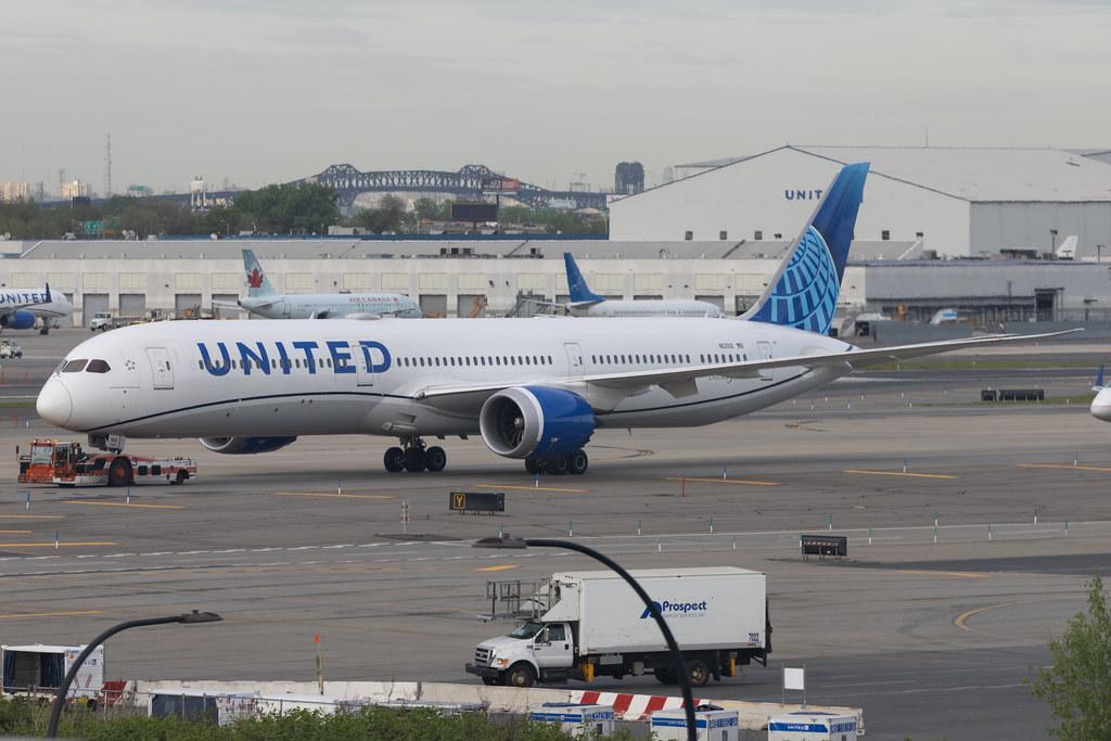 Newark Liberty International Airport: United Airlines (UA / UAL) | Boeing 787-10 Dreamliner B78X | N12012 | MSN 60145