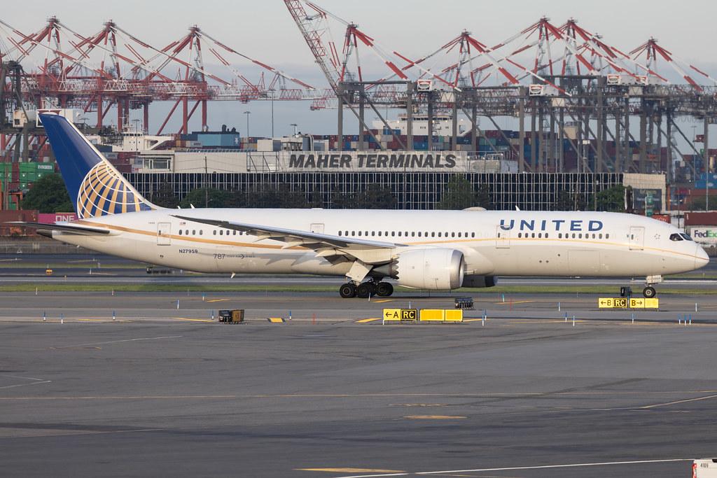 Newark Liberty International Airport: United Airlines (UA / UAL) | Boeing 787-9 Dreamliner B789 | N27959 | MSN 36407