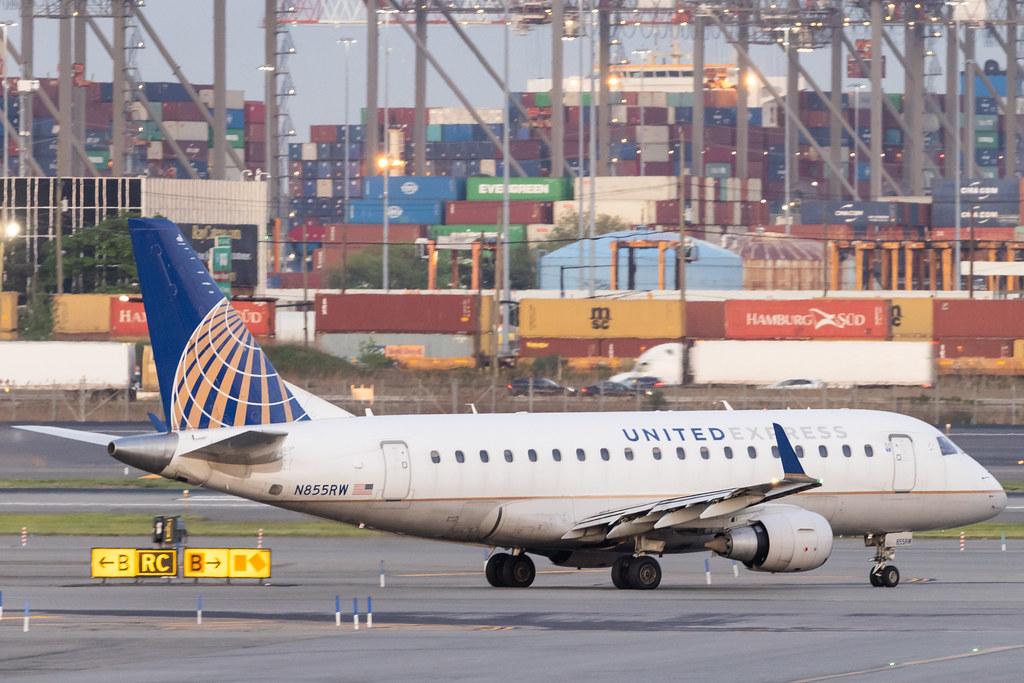 Newark Liberty International Airport: United Express (UA / UAL) | Operator: Republic Airways | Embraer E170SE E170 | N855RW | MSN 17000077
