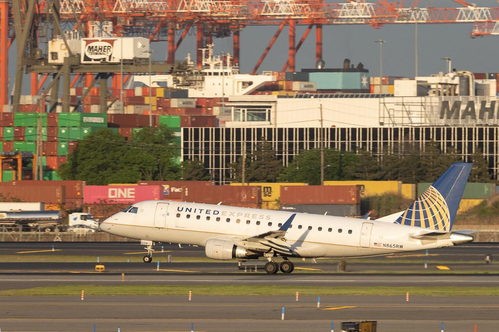 Newark Liberty International Airport: United Express (UA / UAL) | Operator: Republic Airways | Embraer E170SE E170 | N865RW | MSN 17000122
