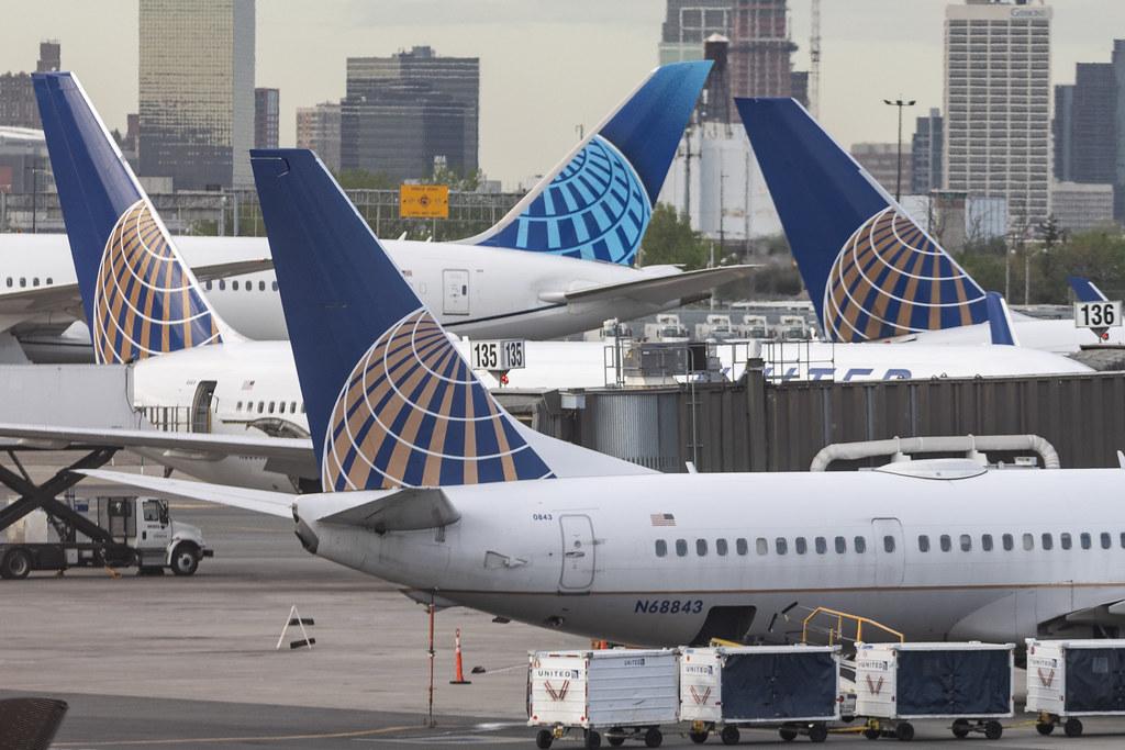 Newark Liberty International Airport: United Airlines (UA / UAL) | Boeing 737-924(ER) B739 | N68843 | MSN 60317