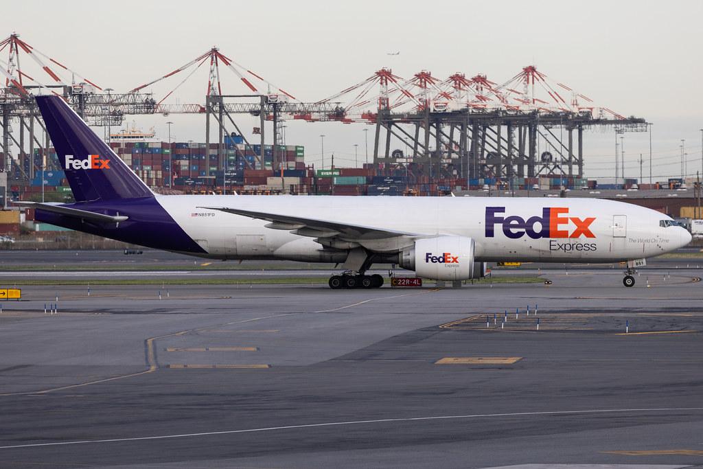 Newark Liberty International Airport: FedEx (FX / FDX) | Boeing 777-FS2 B77L | N851FD | MSN 37722