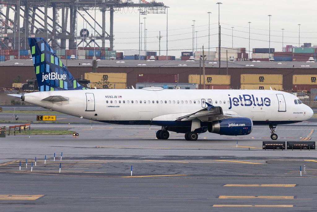 Newark Liberty International Airport: JetBlue Airways (B6 / JBU) | Airbus A320-232 A320 | N592JB | MSN 02259