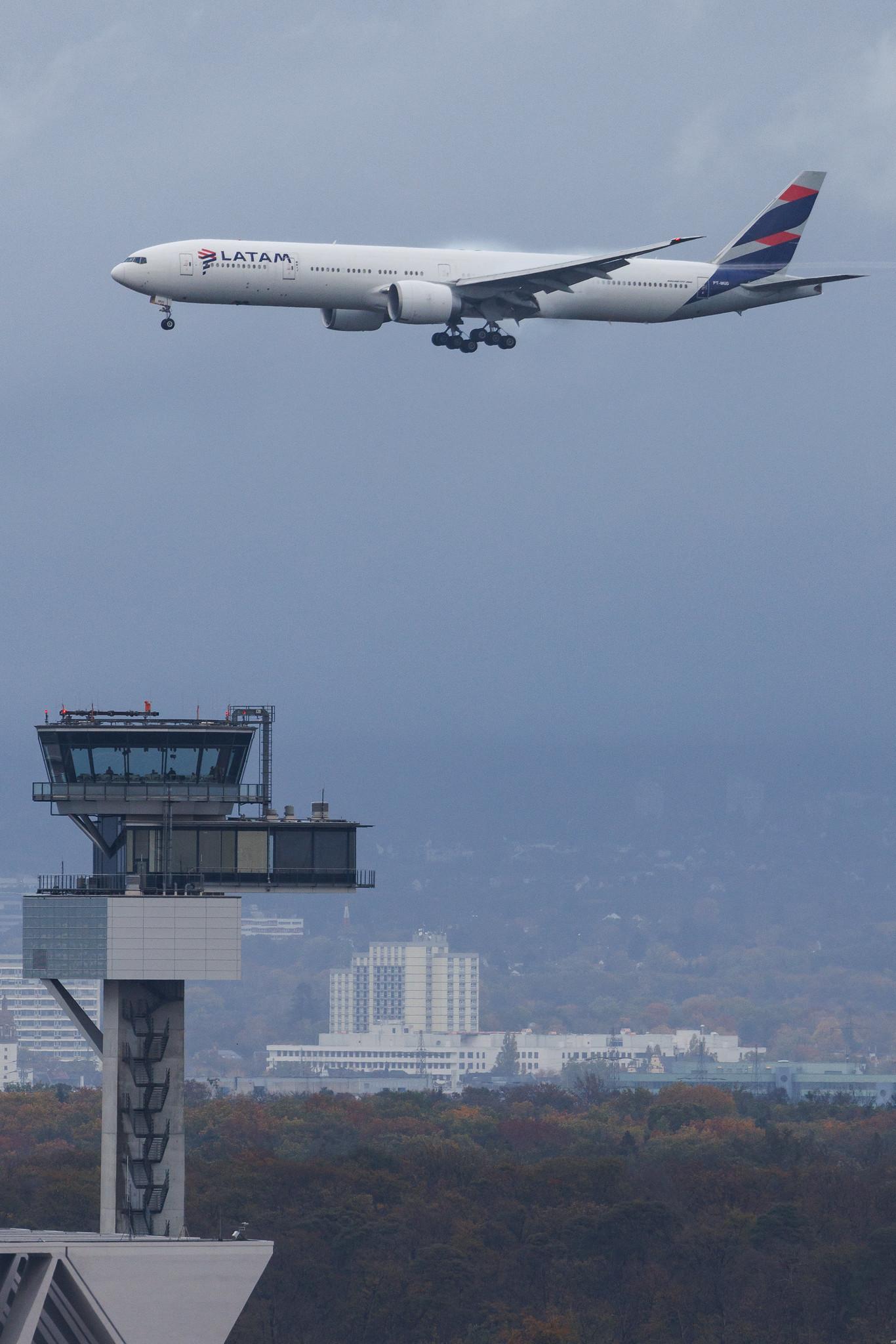 Frankfurt Airport: LATAM Airlines (LA / LAN) | Operator: LATAM Brasil | Boeing 777-32W(ER) B77W | PT-MUD | MSN 37667