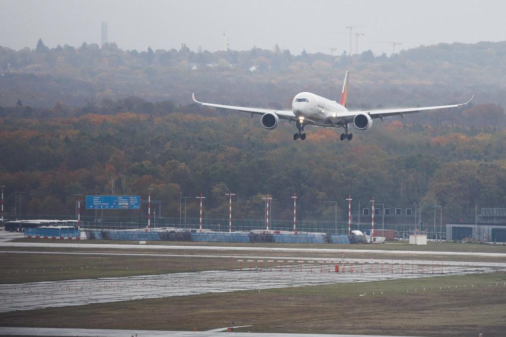 Frankfurt Airport: Asiana Airlines (OZ / AAR) | Airbus A350-941 A359 | HL8078 | MSN 094