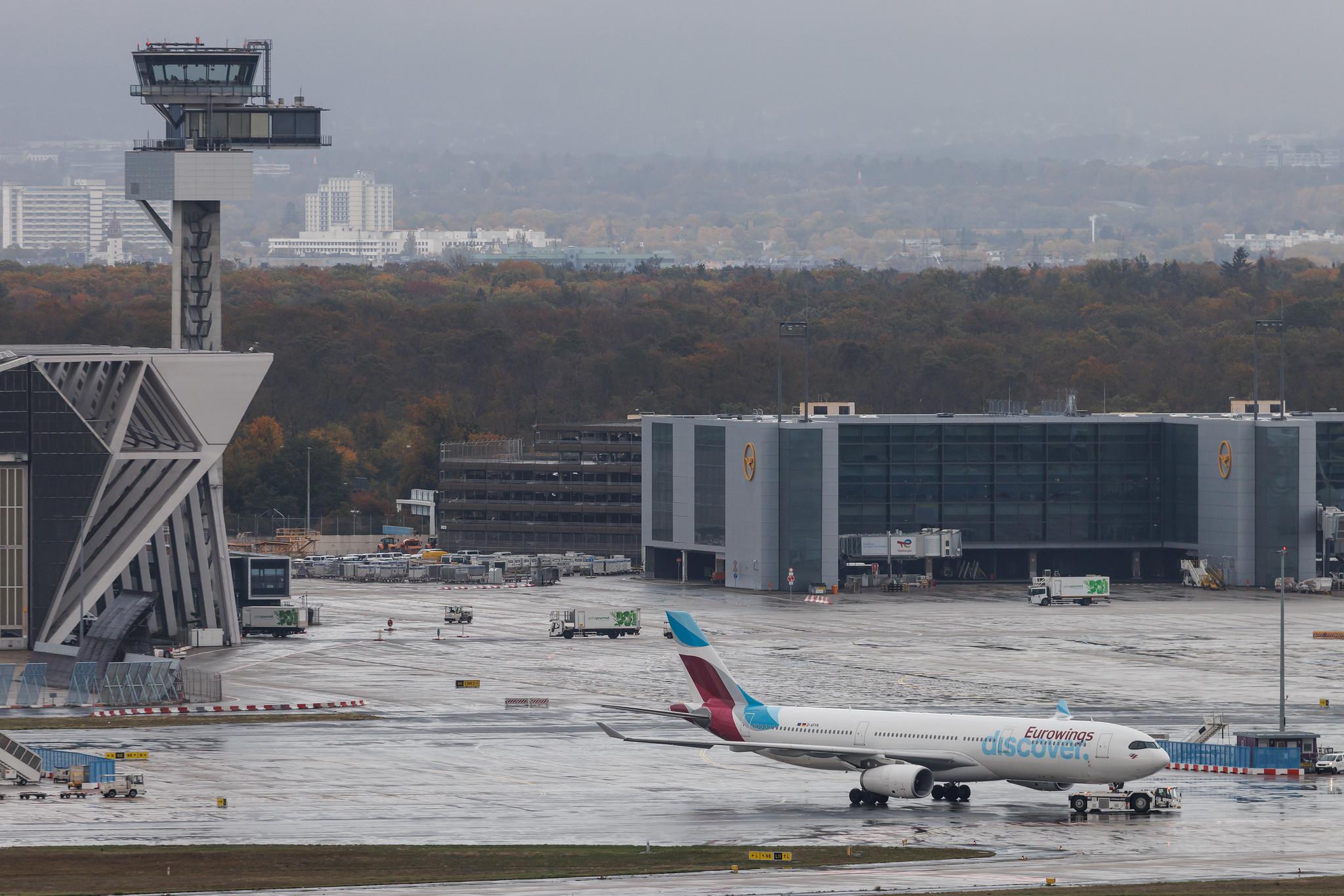 Frankfurt Airport: Discover Airlines (4Y / OCN) |  Airbus A330-343 A333 | D-AFYR | MSN 1711