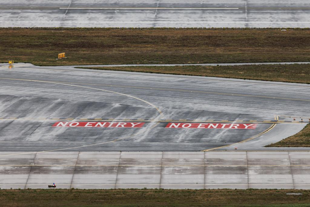 Frankfurt Airport: NO ENTRY
