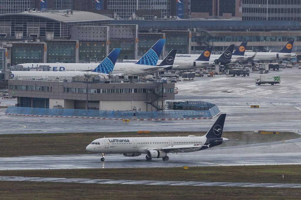 Frankfurt Airport: Lufthansa (LH / DLH) | Airbus A321-231 A321 | D-AISP | MSN 3864